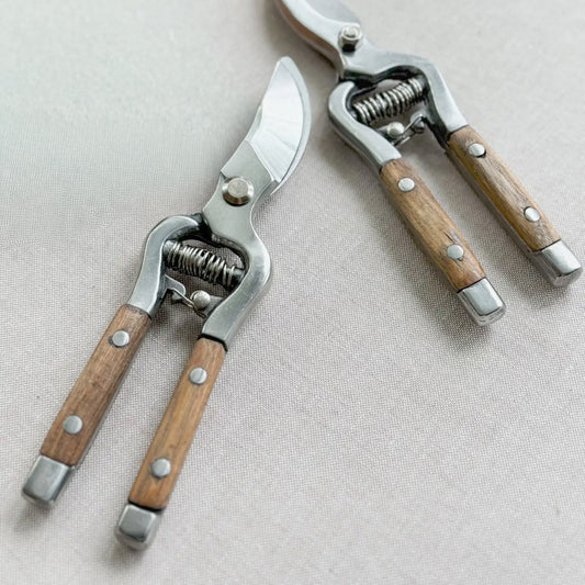 Ash Wood Handle Garden Shear